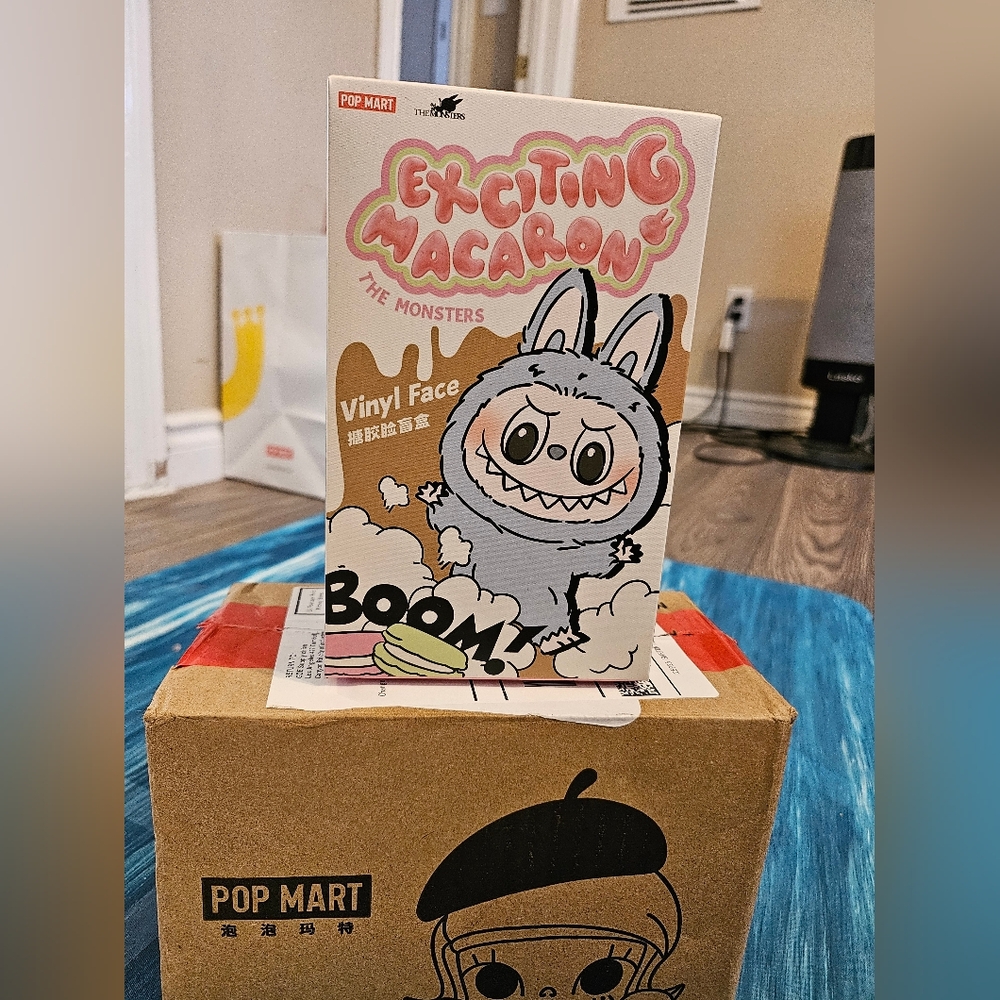 popmart Labubu macaron